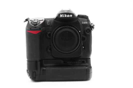Used Nikon D200 10.2MP Digital Camera